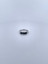 Load image into Gallery viewer, Sapphire 5 Stone Band
