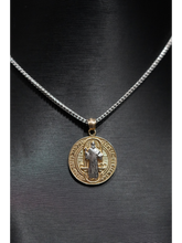 Load image into Gallery viewer, Jesus Round Pendant
