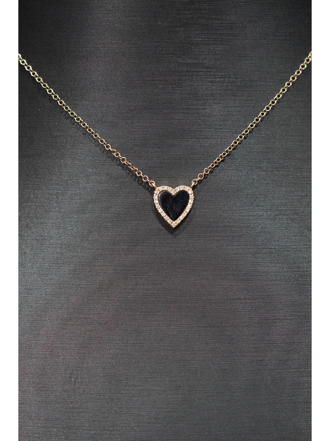 Black Heart Pendant & Necklace